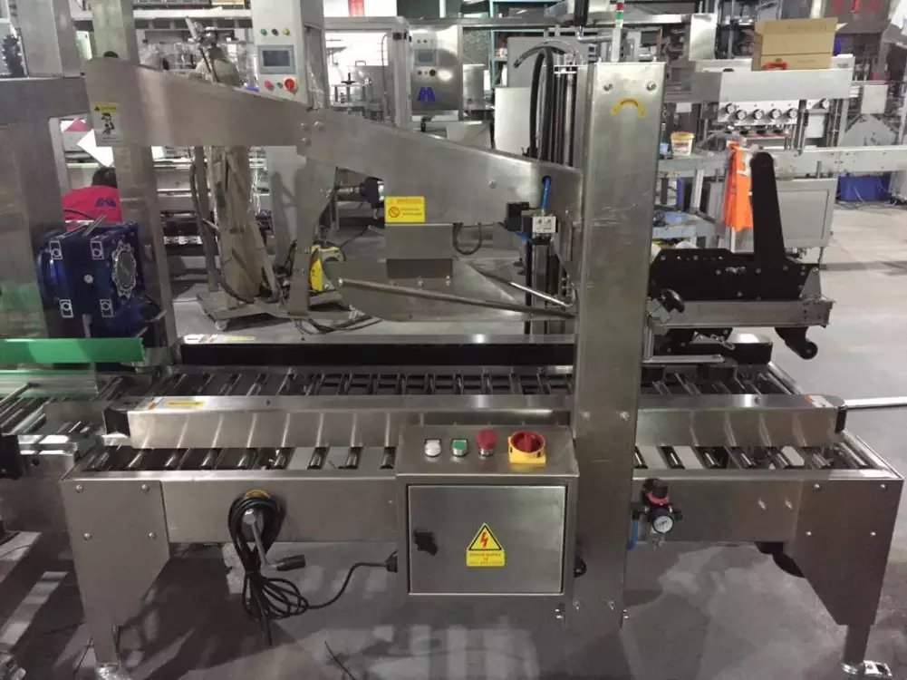 慶賀,星格全自動灌裝生產線整裝待發(圖2)