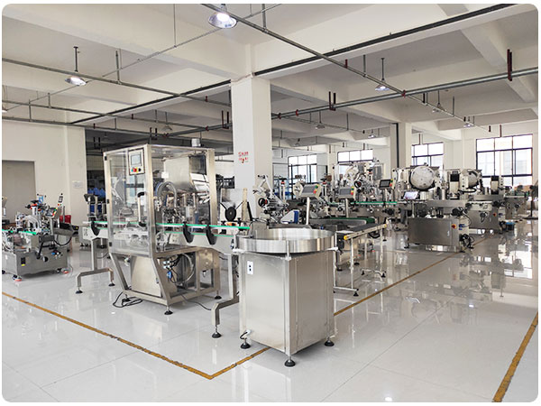 小型辣椒醬自動灌裝機生產線多少錢一臺(圖1) 小型辣椒醬自動灌裝機生產線多少錢一臺(圖1)