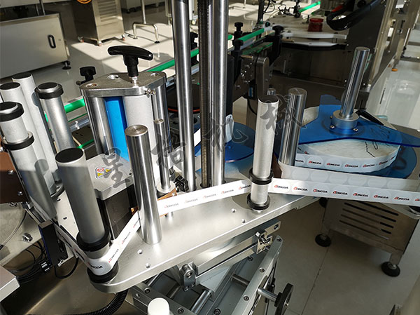 蒜蓉醬料灌裝生產線成套設備市場售價(圖2) 蒜蓉醬料灌裝生產線成套設備市場售價(圖2)