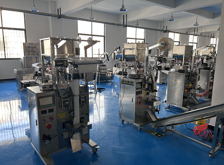 大盤雞醬料包裝機融入新技術,在包裝行業中脫穎而出(圖2) 大盤雞醬料包裝機融入新技術,在包裝行業中脫穎而出(圖2)