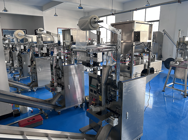 方便面醬料包裝機(jī)為您帶來(lái)品質(zhì)升級(jí)(圖1) 方便面醬料包裝機(jī)為您帶來(lái)品質(zhì)升級(jí)(圖1)