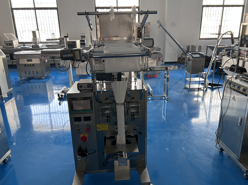 芝麻醬包裝機(jī)械設(shè)備的小訣竅你掌握了嗎?(圖1) 芝麻醬包裝機(jī)械設(shè)備的小訣竅你掌握了嗎?(圖1)