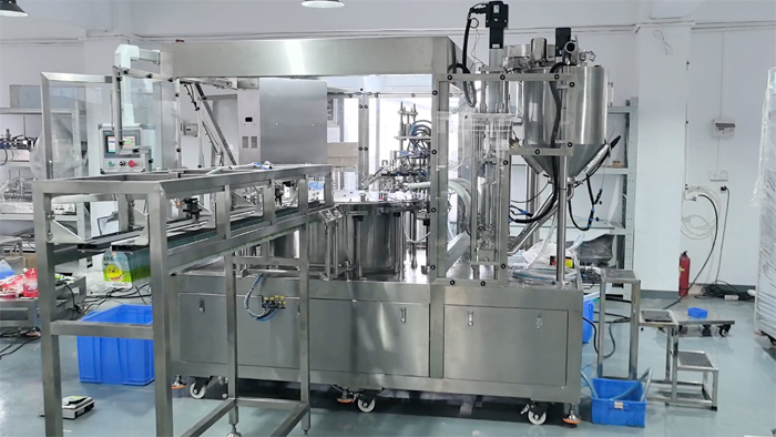 適配多品類!自動化吸嘴袋醬料包裝機賦能液態(tài)與醬狀物料生產(chǎn)(圖1) 適配多品類!自動化吸嘴袋醬料包裝機賦能液態(tài)與醬狀物料生產(chǎn)(圖1)