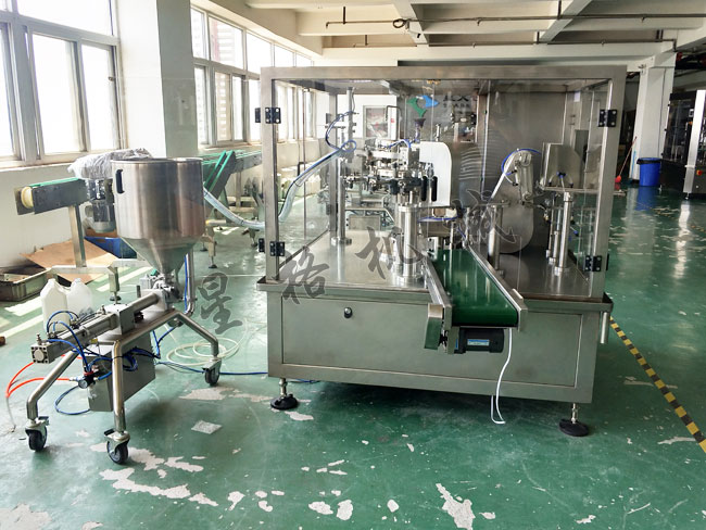 全自動(dòng)調(diào)味品包裝生產(chǎn)線+醬料包裝生產(chǎn)線(圖2)